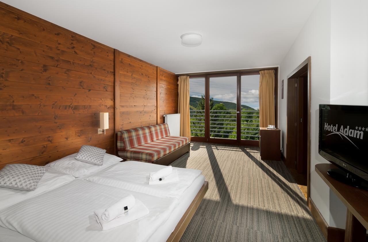 Hotel Adam Špindlerŭv Mlýn Luaran gambar