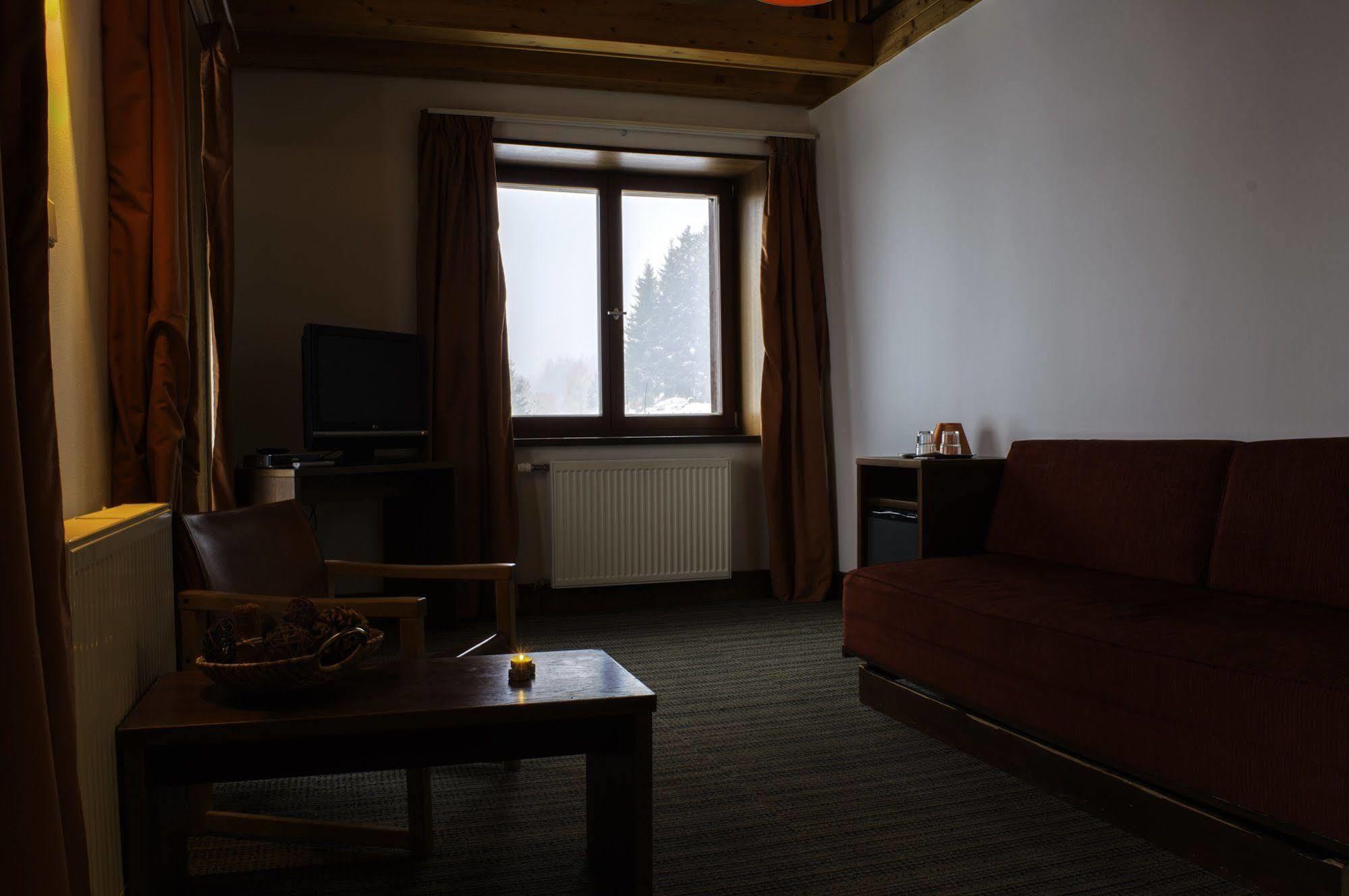 Hotel Adam Špindlerŭv Mlýn Luaran gambar