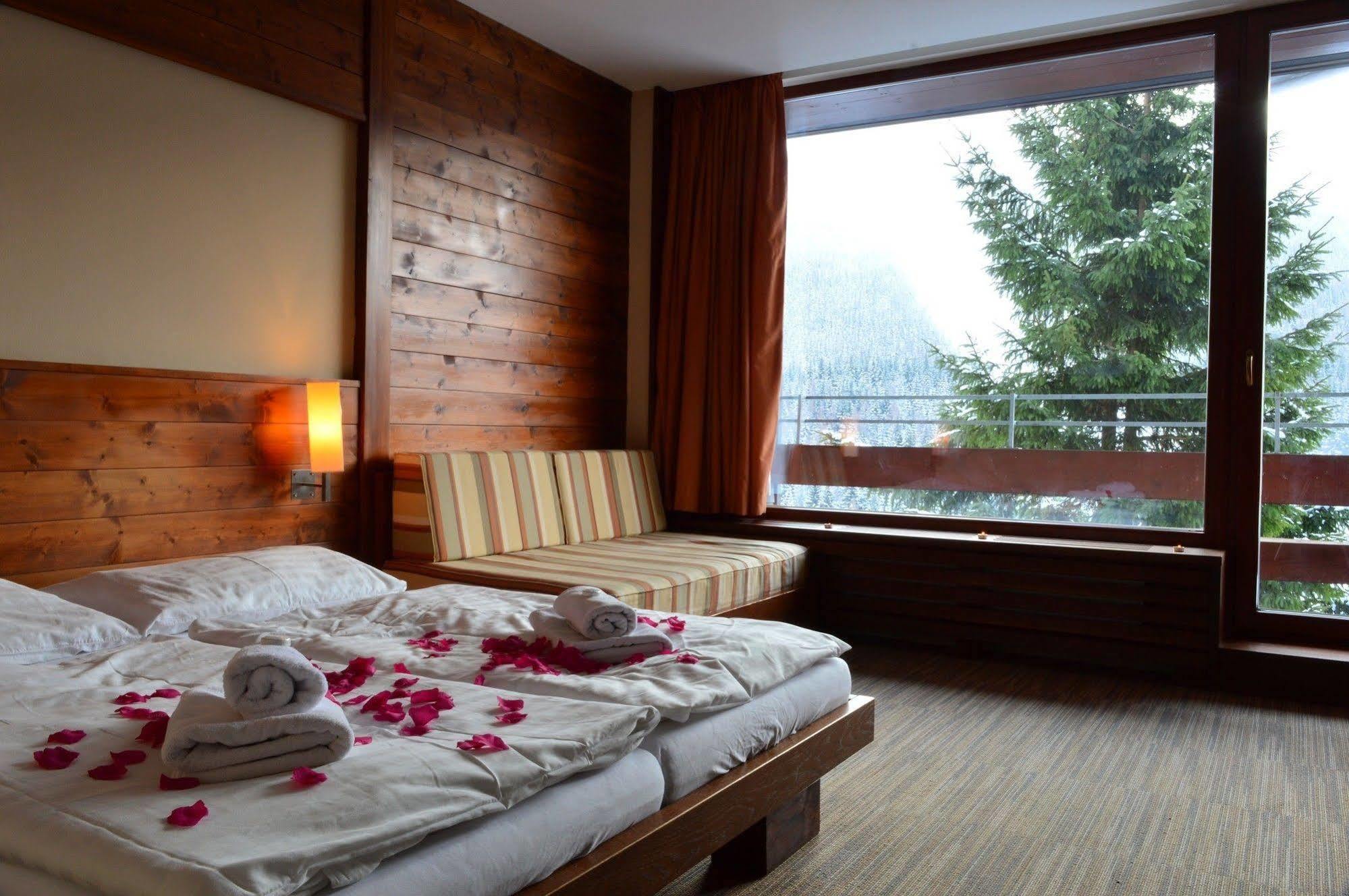 Hotel Adam Špindlerŭv Mlýn Luaran gambar