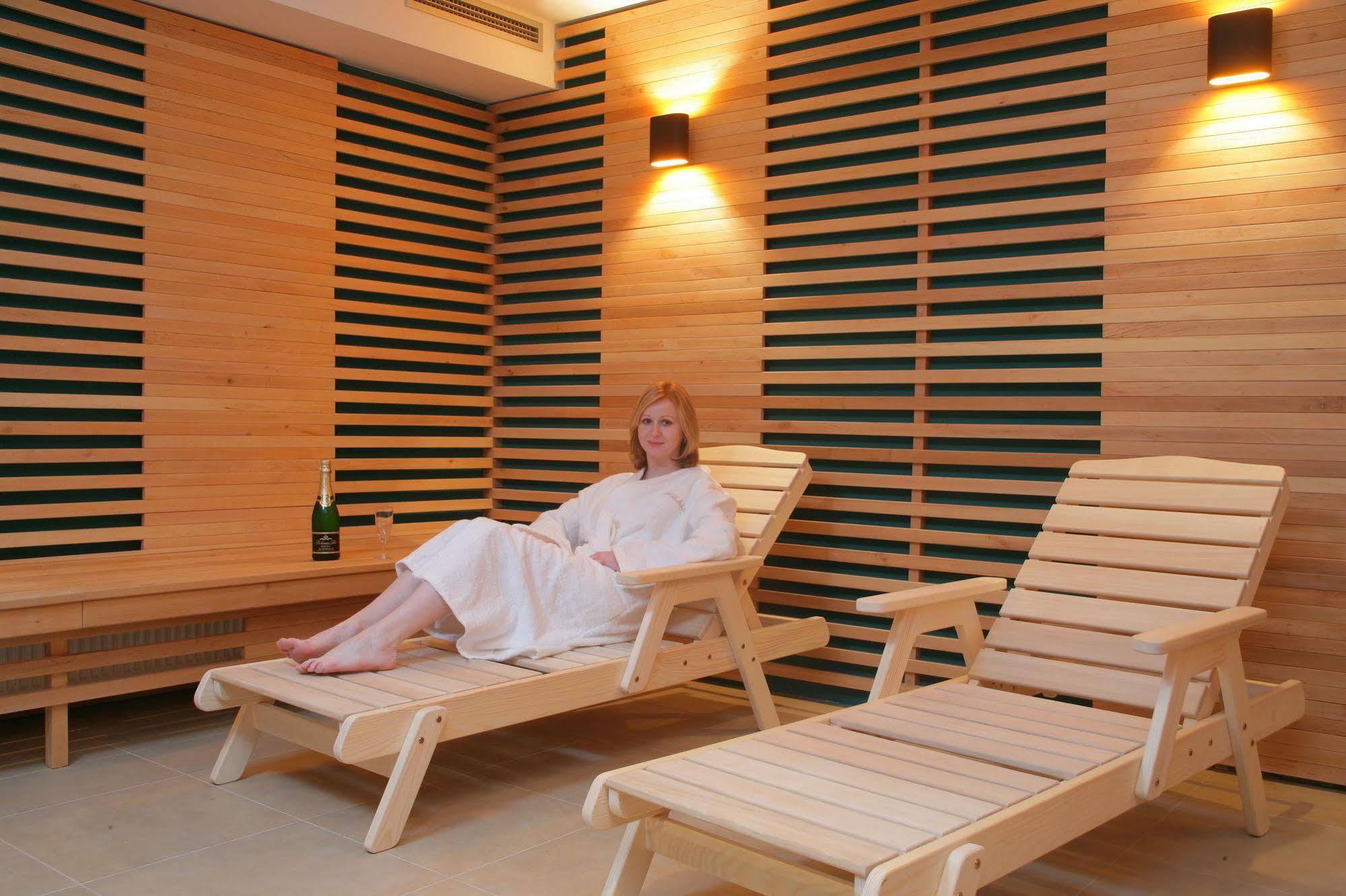 Hotel Adam Špindlerŭv Mlýn Luaran gambar