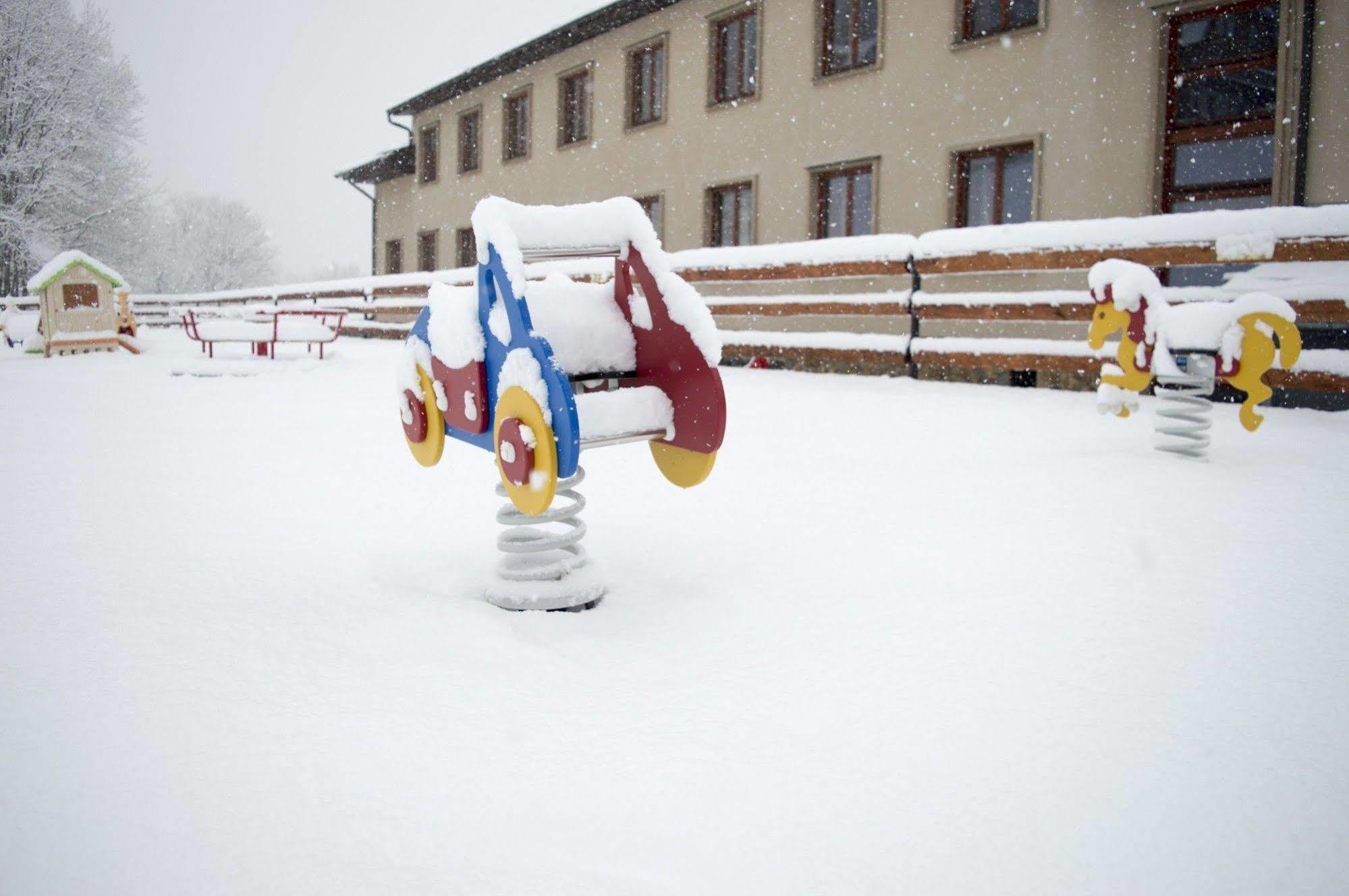 Hotel Adam Špindlerŭv Mlýn Luaran gambar